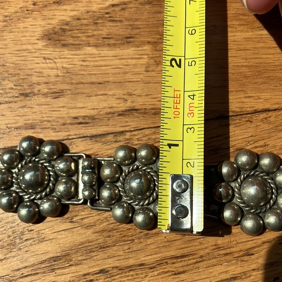 Incredible Vintage Concho Blossom Bracelet 8.5 inches - Picture 13 of 16